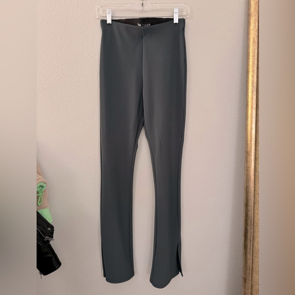 Zara green ribbed boot cut leggings